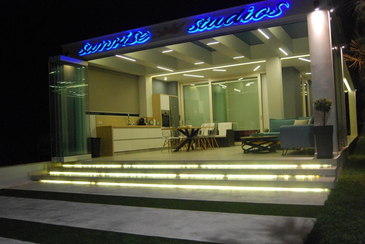 Sunrise Studios Resort سكالا بوتامياس المظهر الخارجي الصورة